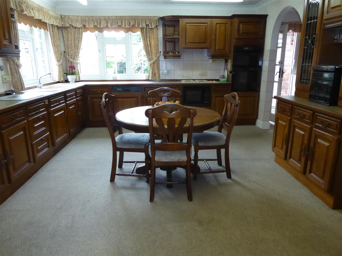 DINING KITCHEN